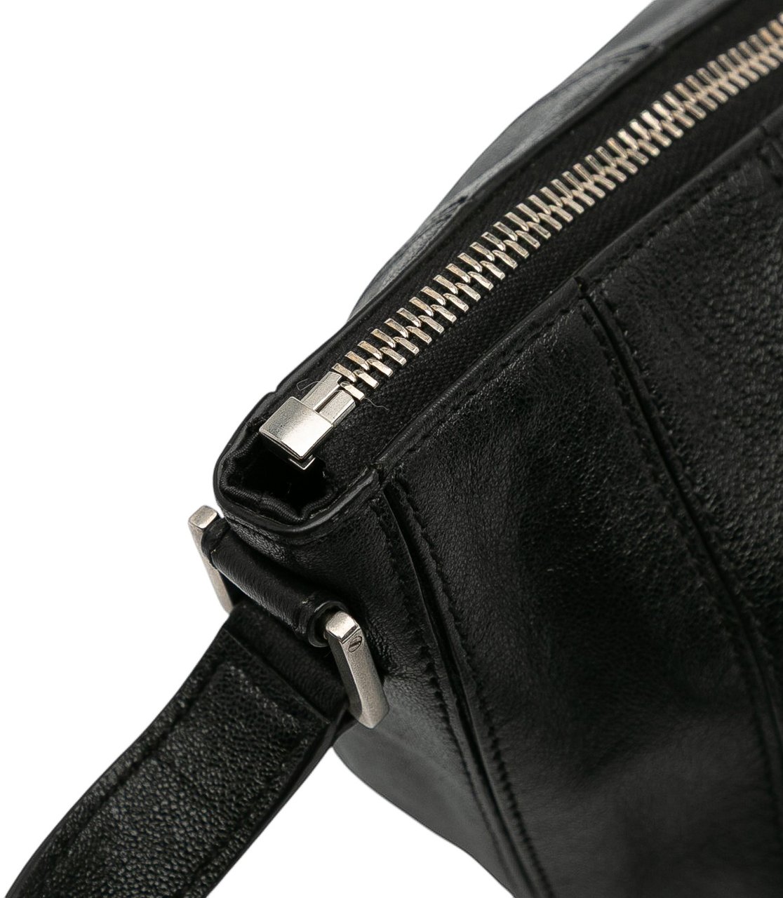 Saint Laurent Leather Blitz Shoulder Bag Zwart