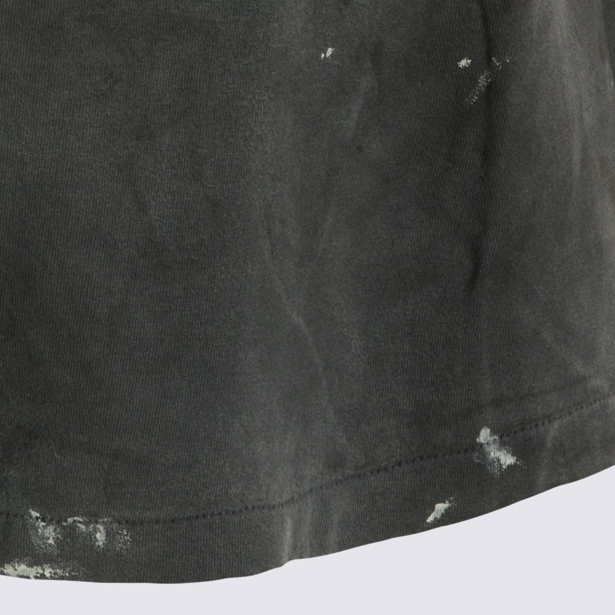 Saint Mxxxxxx Washed Black Graphic T-Shirt with Distressed Finish Grijs