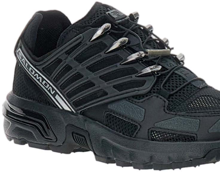 Salomon Technical Low-Top Sneakers with Agile Chassis and Quicklace System Zwart