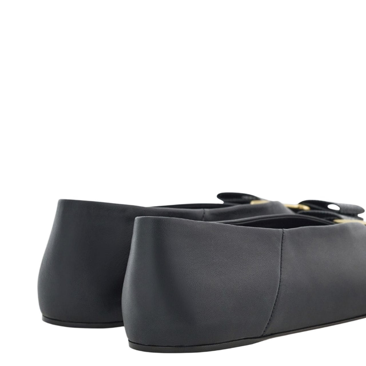 Salvatore Ferragamo Glossy Leather Ballerina Flats With Signature Bow Zwart