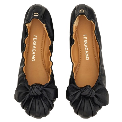 Salvatore Ferragamo Ballerina Flats with Draped Bow Zwart