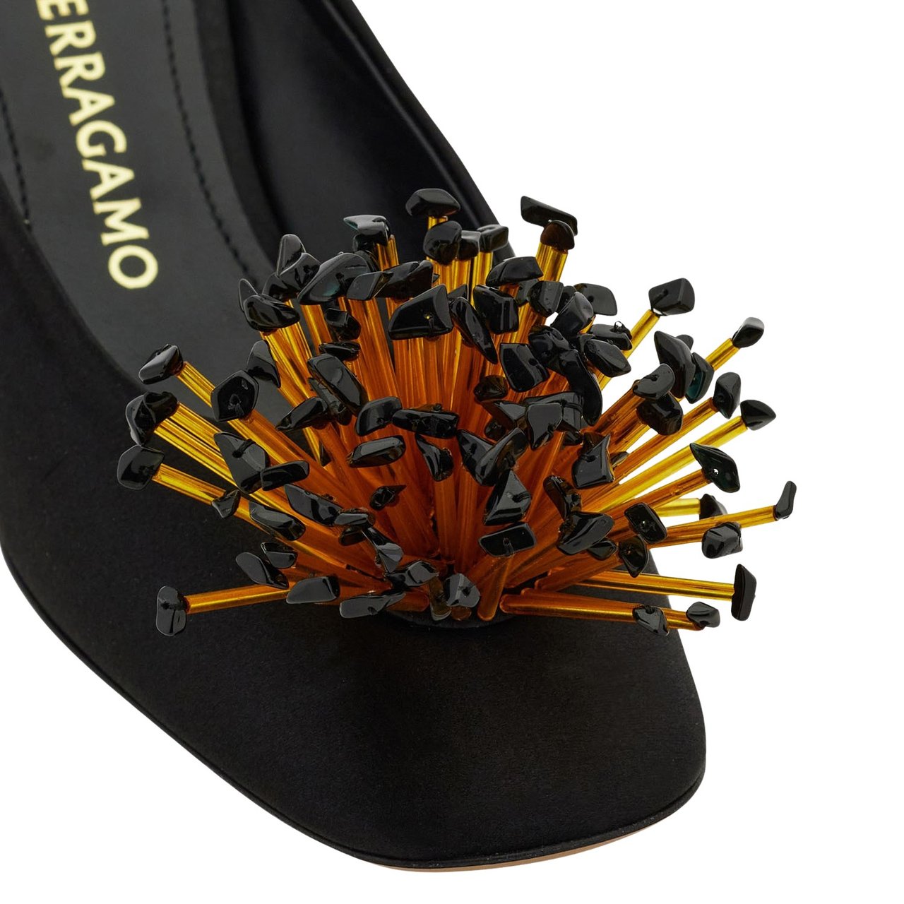 Salvatore Ferragamo Fabric Sculpted Heel Pumps Zwart