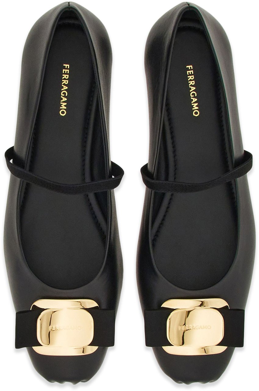 Salvatore Ferragamo Black Zina Sophisticated Nappa Leather Ballerinas Zwart