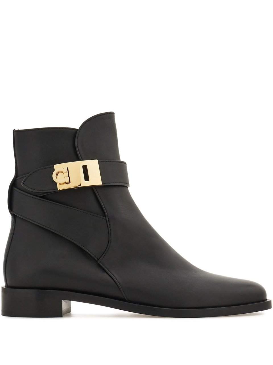 Salvatore Ferragamo Pointed Toe Leather Ankle Boots With Gold-Tone Buckle Detail Zwart