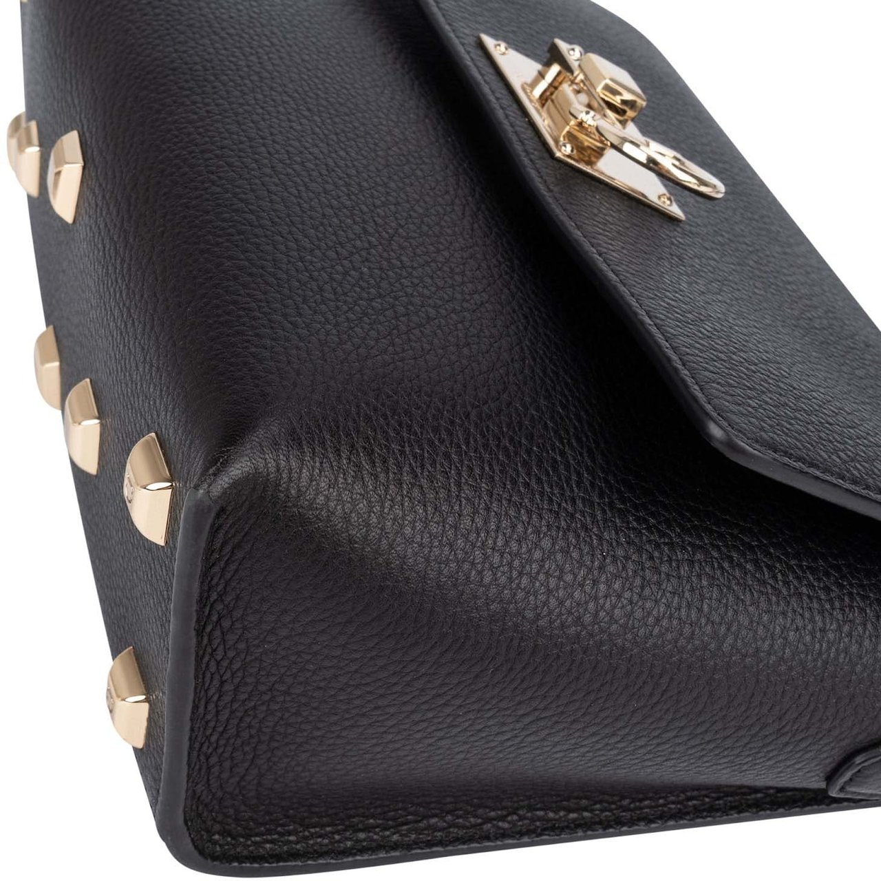 Salvatore Ferragamo Pebbled Leather Gancini Flap Crossbody Bag Zwart