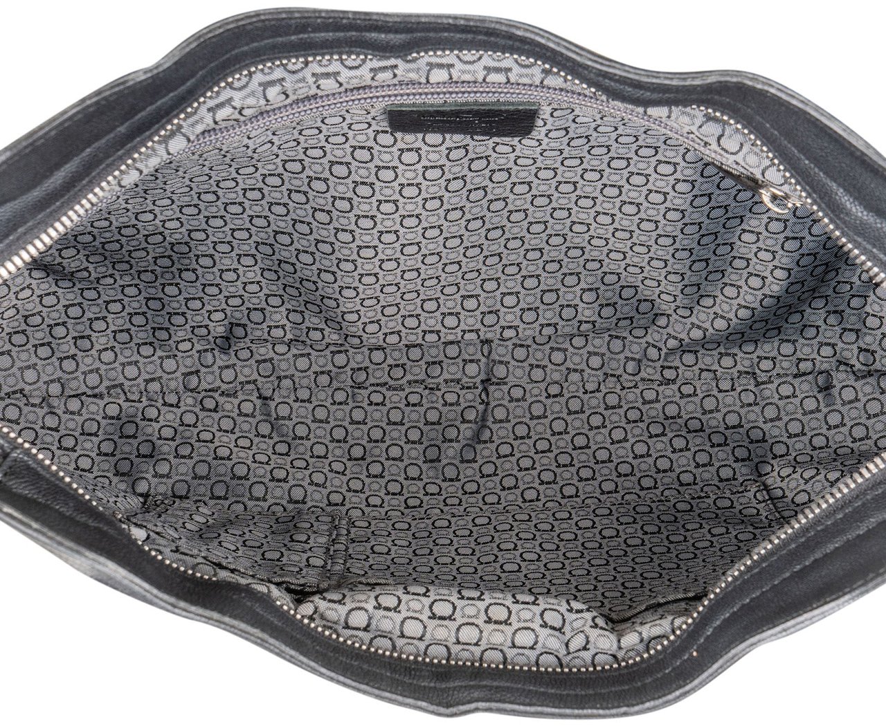 Salvatore Ferragamo Leather Marisa Shoulder Bag Zwart