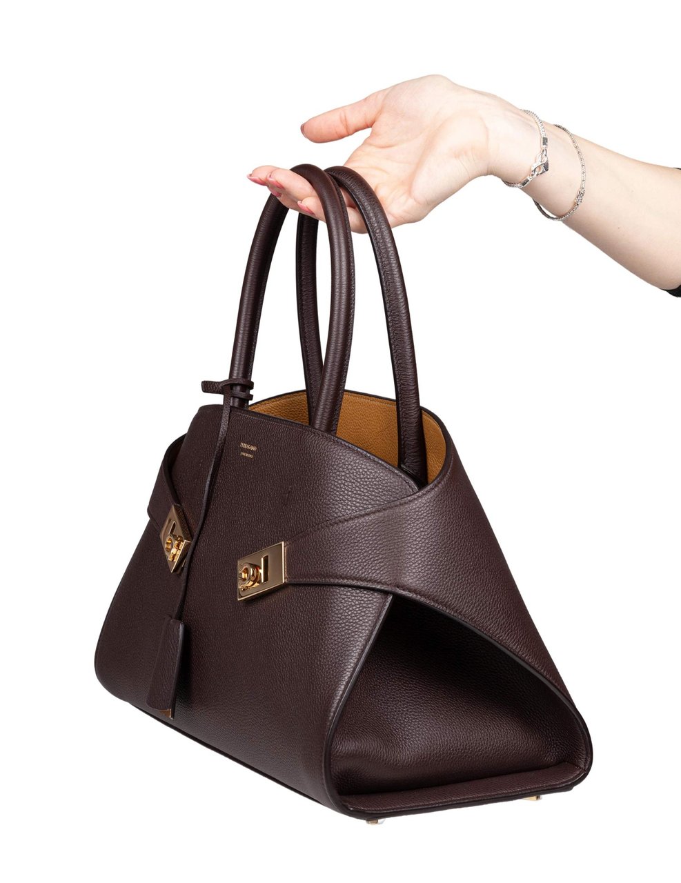 Salvatore Ferragamo Ferragamo hug th m brown leather handbag Bruin