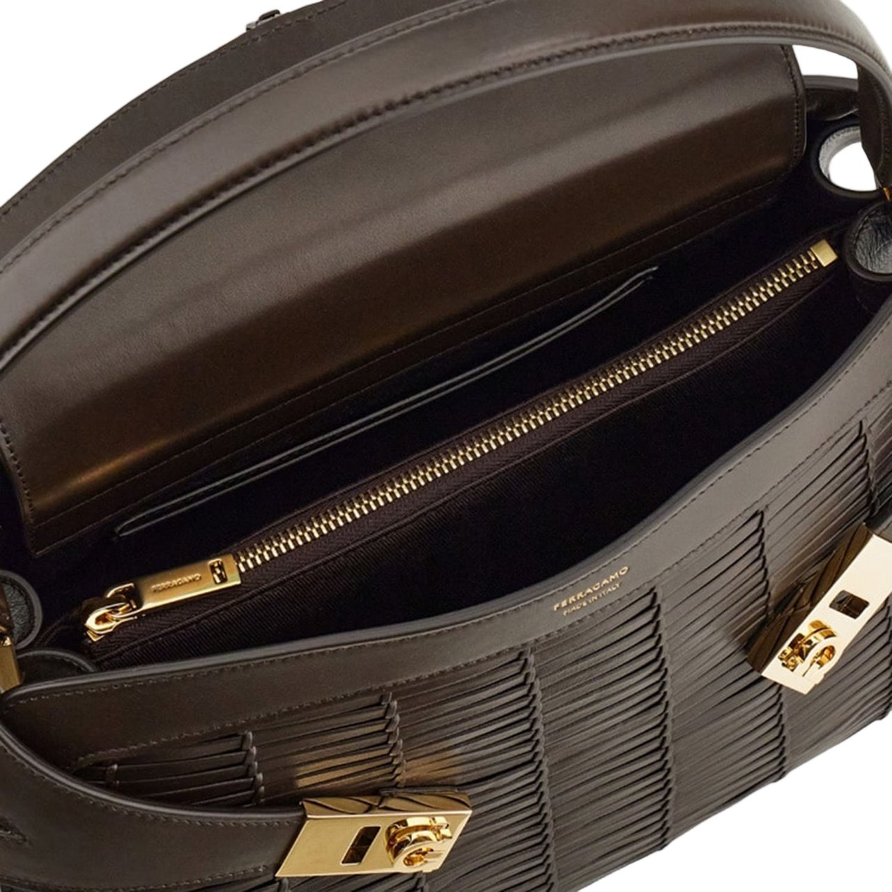 Salvatore Ferragamo Hug Soft Leather Shoulder Bag Bruin