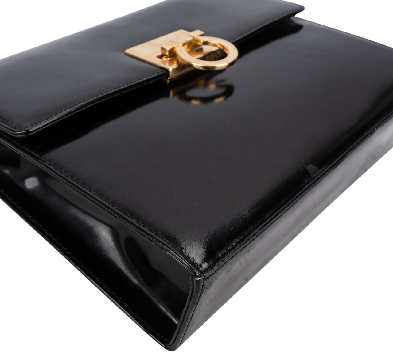 Salvatore Ferragamo Patent Leather Gancini Flap Crossbody Bag Zwart