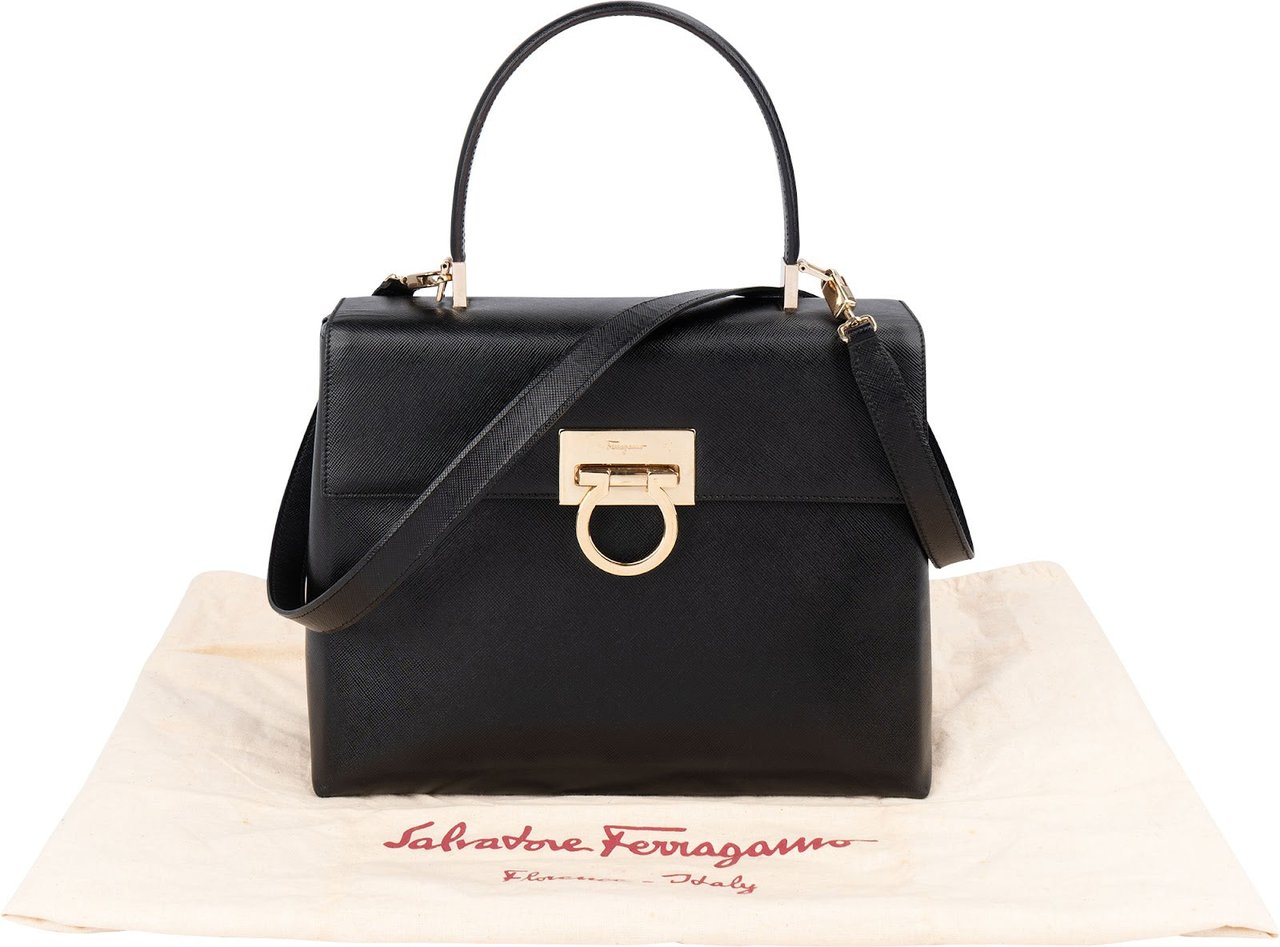 Salvatore Ferragamo Black Leather Margot Top Handle Handbag Zwart