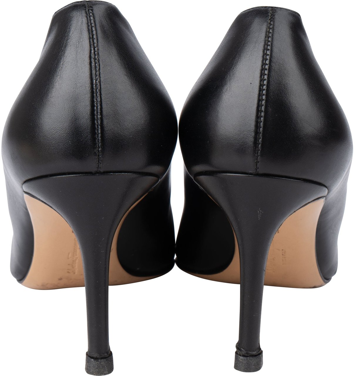 Salvatore Ferragamo Salvatore Ferragamo Black Leather Heels (38,5) Zwart