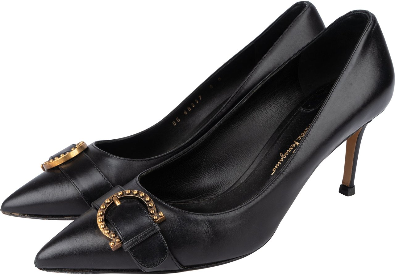 Salvatore Ferragamo Salvatore Ferragamo Black Leather Heels (38,5) Zwart