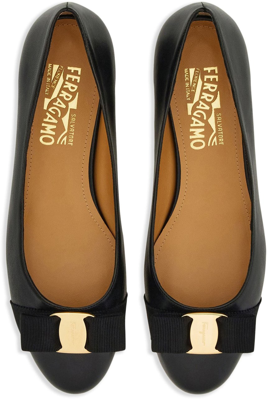 Salvatore Ferragamo Black Varina Soft Leather Ballet Flats Zwart