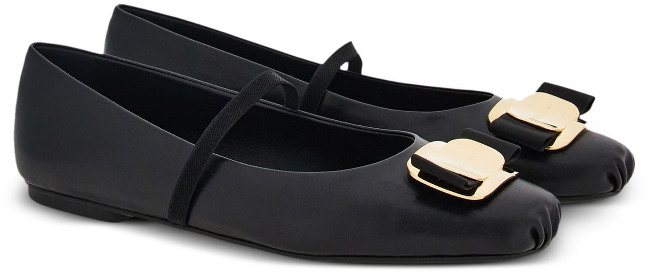 Salvatore Ferragamo Black Zina Sophisticated Nappa Leather Ballerinas Zwart