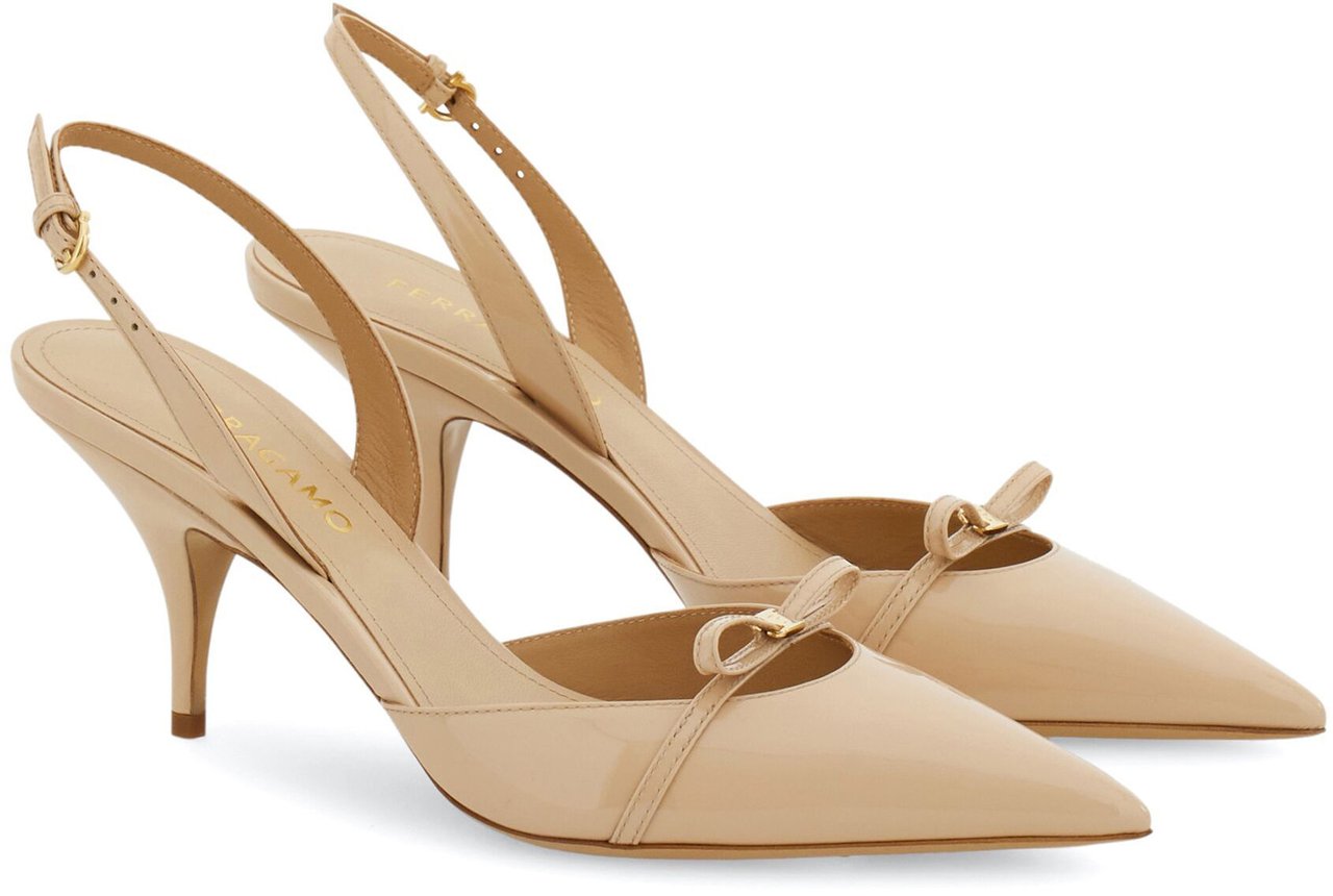 Salvatore Ferragamo Black Gylla Pointed Toe Patent Pumps Bruin