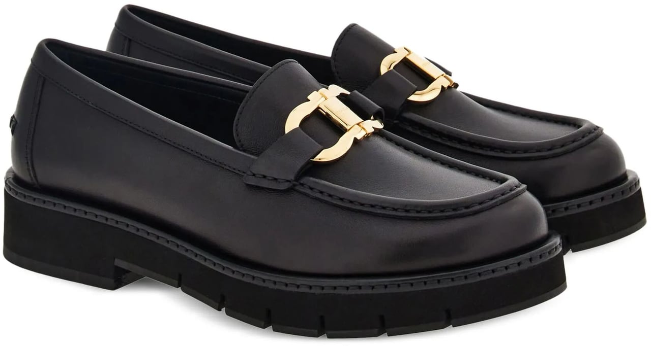 Salvatore Ferragamo Black Maryan Lug Leather Lug Sole Flats Zwart