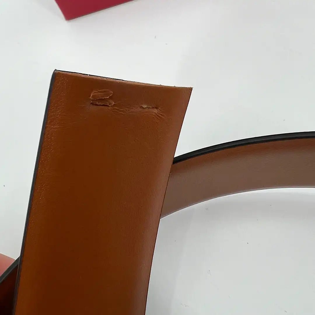 Salvatore Ferragamo Salvatore Ferragamo reversible Gancini leather belt in brown and black, 85cm Bruin