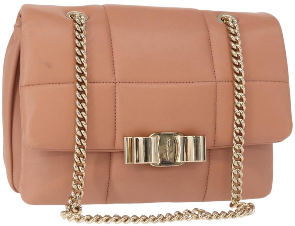 Salvatore Ferragamo Vara Soft Flap Bag Quilted Leather Small Roze