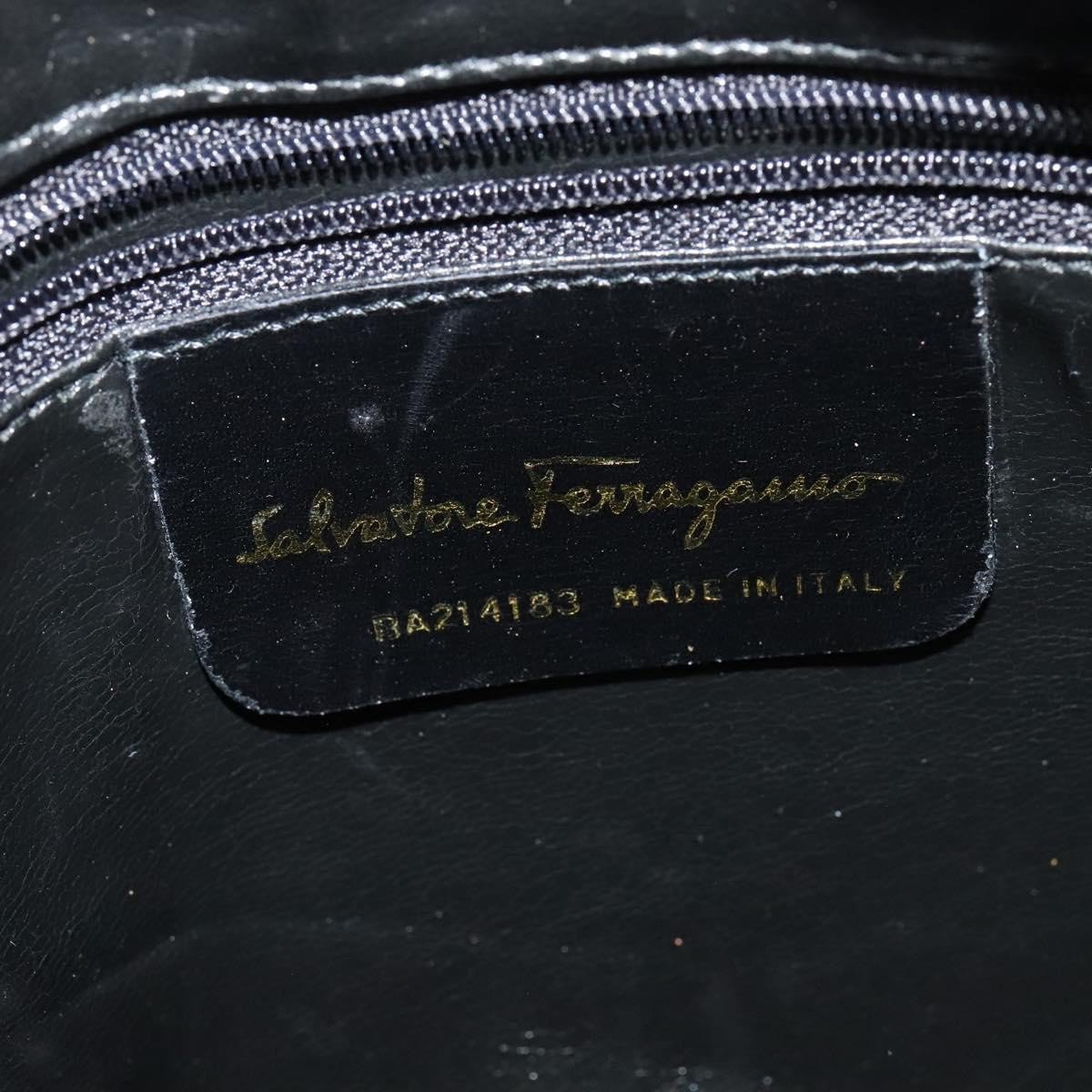 Salvatore Ferragamo Vara Bow Camera Leather Zwart