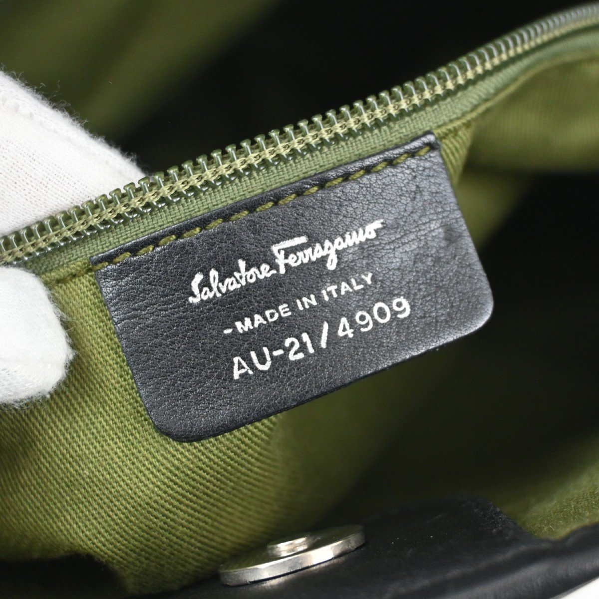 Salvatore Ferragamo Salvatore Ferragamo Gancini Tote Gancini Canvas Medium Zwart