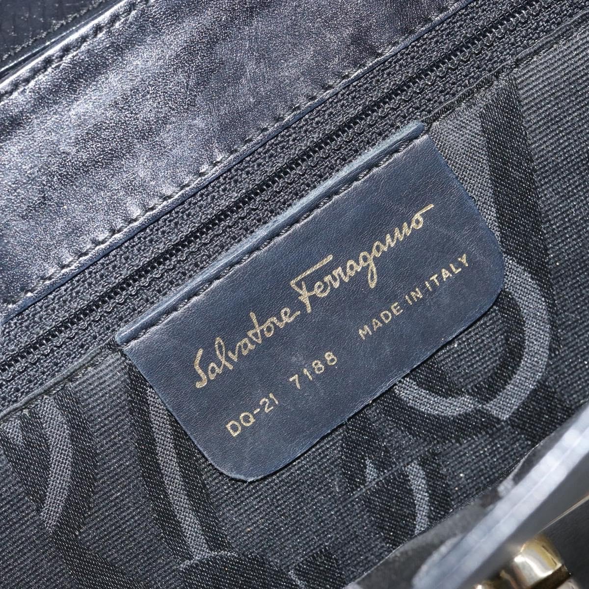 Salvatore Ferragamo Vintage Leather Zwart