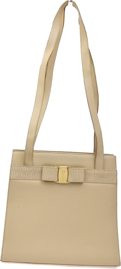 Salvatore Ferragamo Vara Leather Zwart