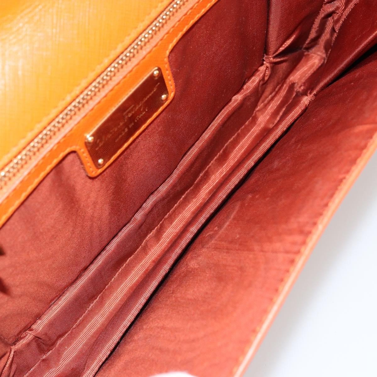 Salvatore Ferragamo Vara Bow Chain Clutch Leather Small Oranje