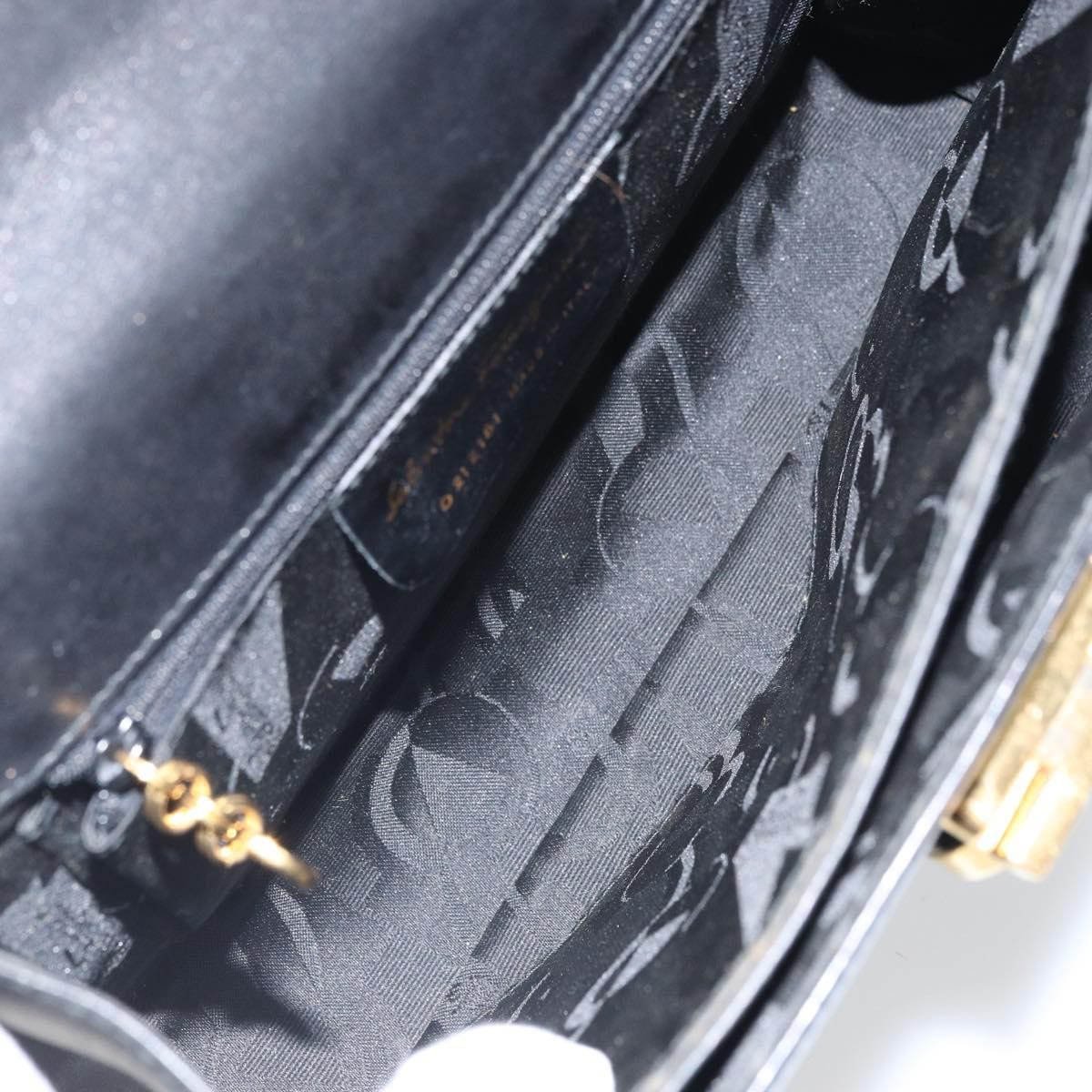 Salvatore Ferragamo Gancini Convertible Top Handle Leather Medium Zwart