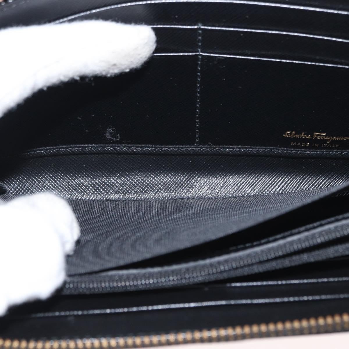 Salvatore Ferragamo Salvatore Ferragamo Gancini Bifold Wallet Quilted Leather Zwart