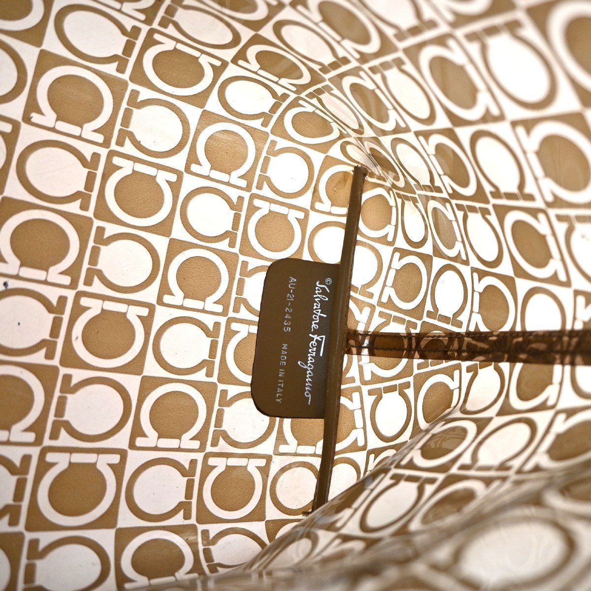 Salvatore Ferragamo Gancini Vinyl Bruin