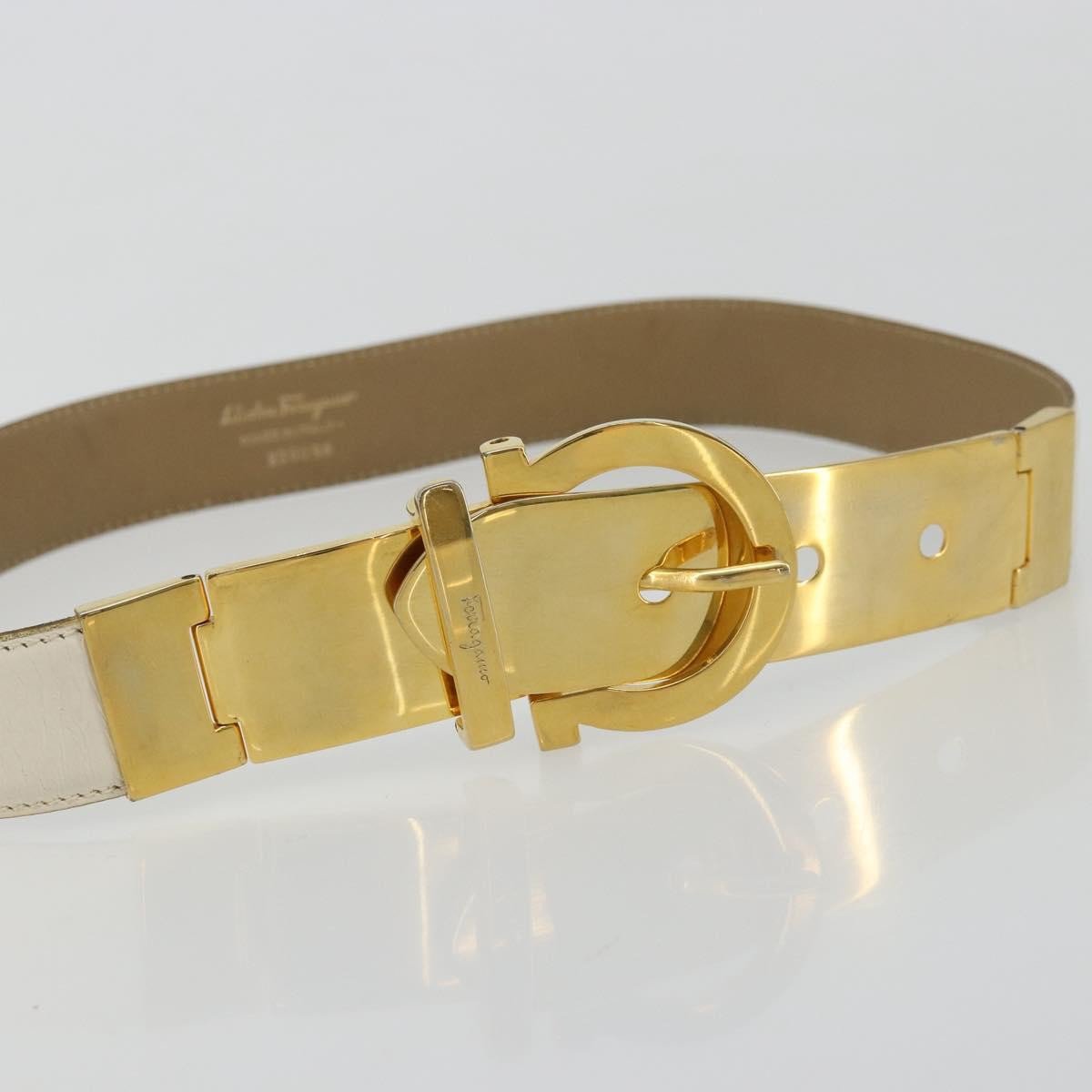 Salvatore Ferragamo Gancini Buckle Reversible Belt Leather Medium Wit
