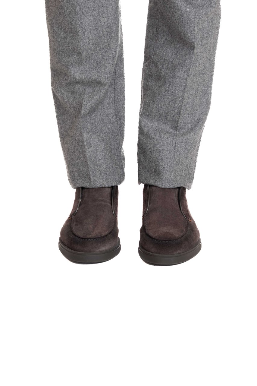 Santoni Suede Slip-On with Rubber Sole Zwart