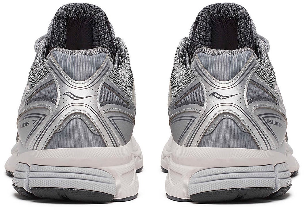 Saucony Progrid Guide 7 Sneakers In Grey/Silver Grijs