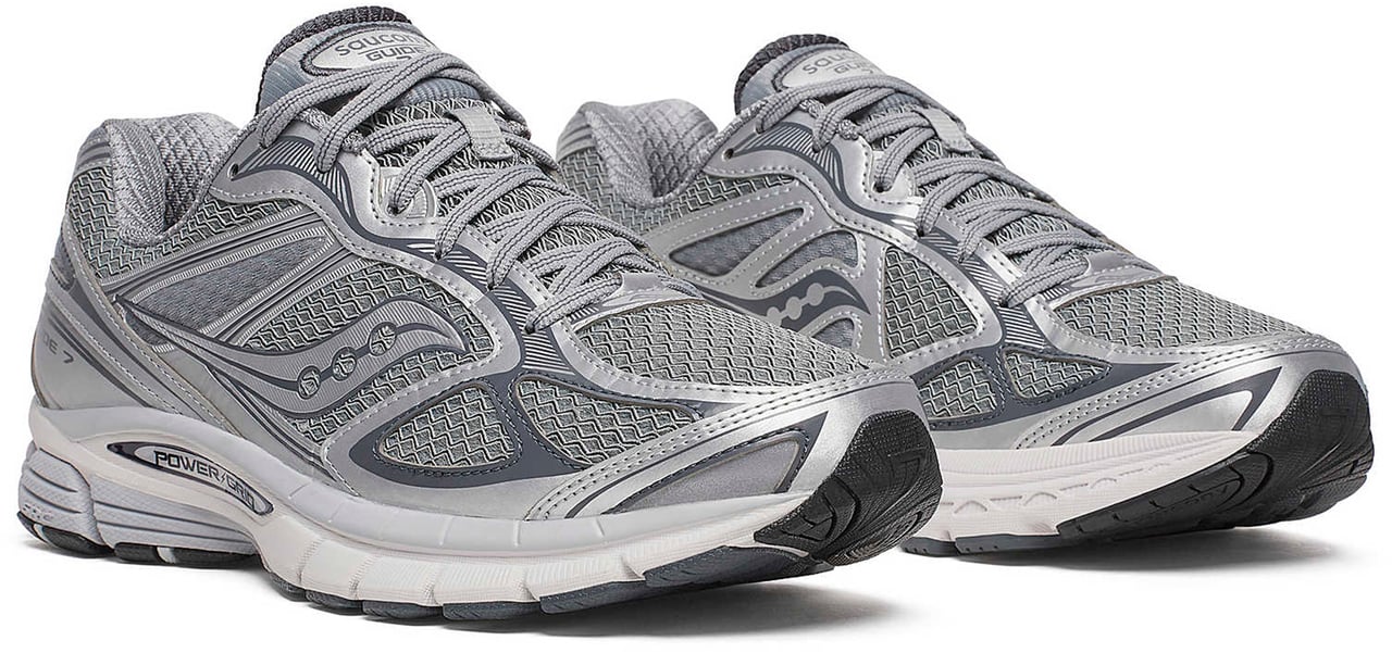 Saucony Progrid Guide 7 Sneakers In Grey/Silver Grijs