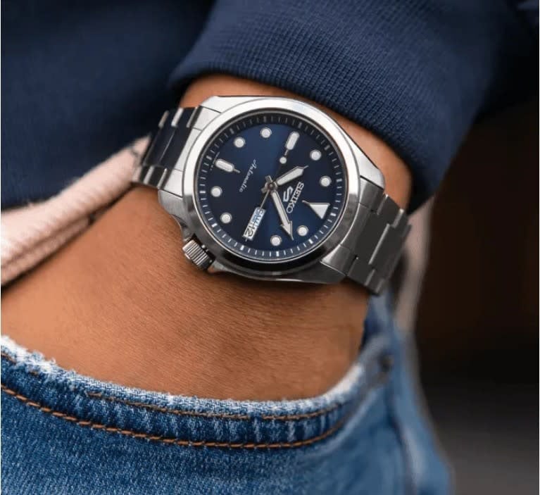 Seiko Horloge SRPE53K1 5 Sports Staal Automatic 100m Waterdicht met Blauwe Wijzerplaat 39mm Blauw