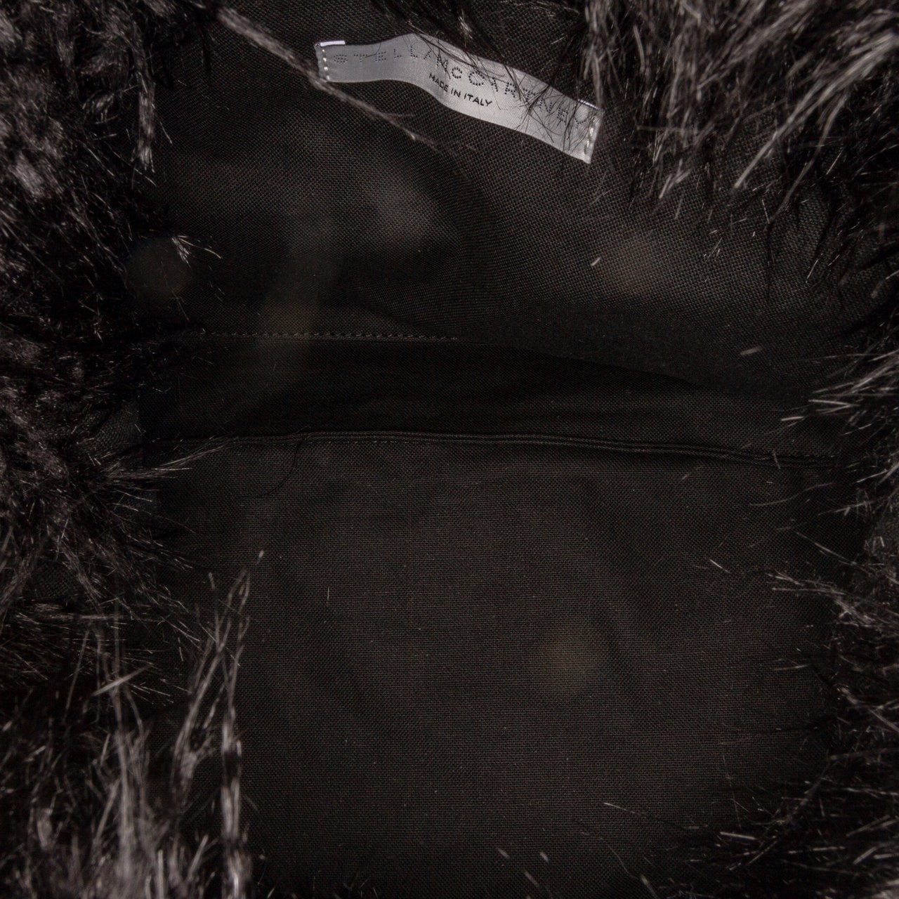 Stella McCartney x Ed Curtis Faux Fur Shoulder Bag Zwart