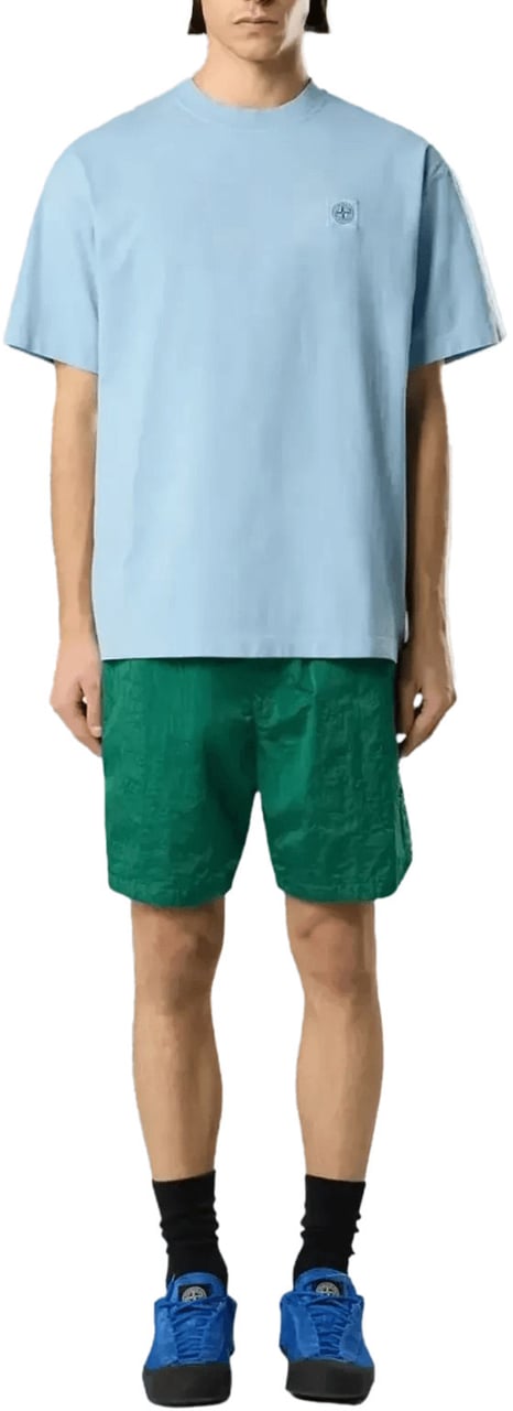 Stone Island T-shirt van gekamd biologisch katoenjersey in lichtblauw. Lichtblauw