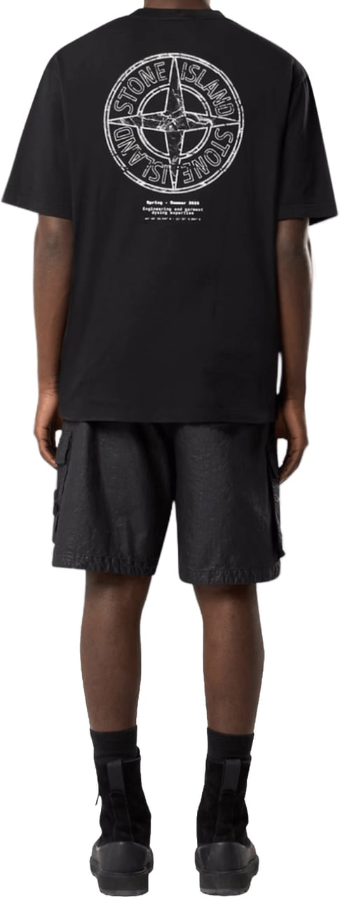 Stone Island T-shirt van biologisch katoenjersey met 'Stone'-print, zwart. Zwart