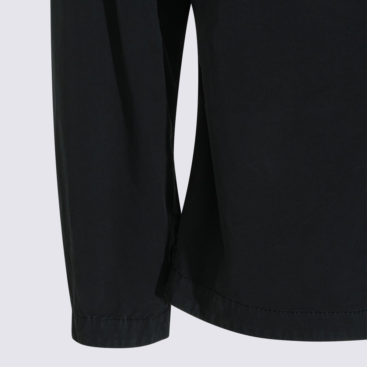 Stone Island Long-Sleeved Minimalist Shirt with Classic Collar Zwart