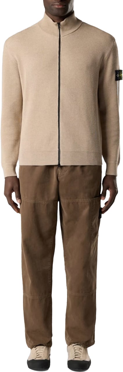 Stone Island Geribbeld, zacht biologisch katoenen vest in de kleur woestijnzand. Beige