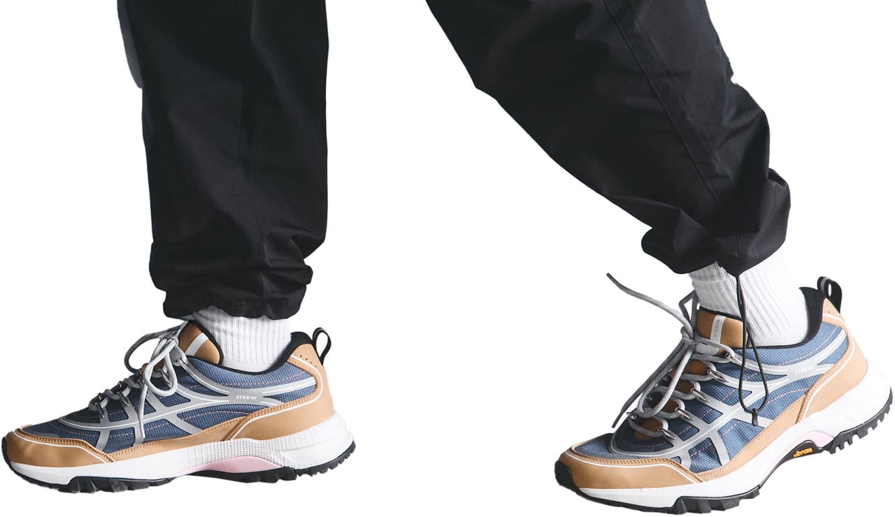 Streim the legacy Kinetic Runner Metro Explorer Beige Beige