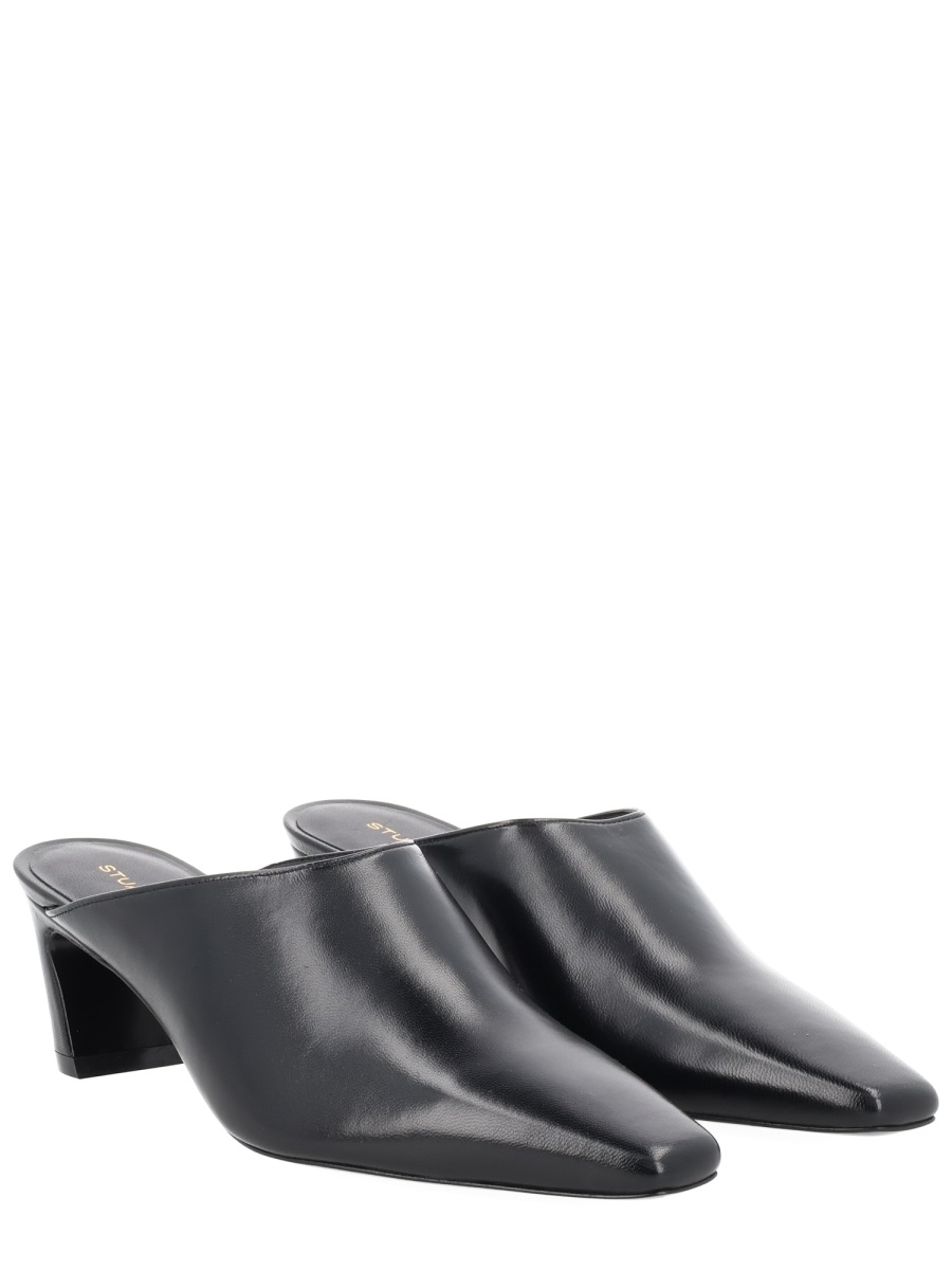 Stuart Weitzman Black Pointed Toe Curved Upper Mules Zwart