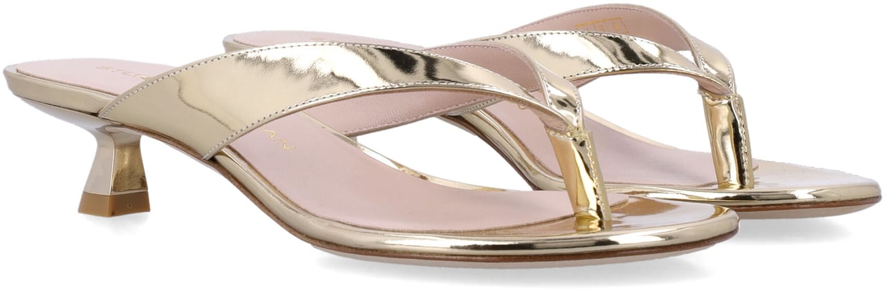 Stuart Weitzman Rio Sleek Tongue Sandal Platinum Goud