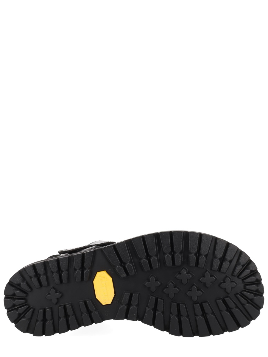 Studio Nicholson Sandom Wide Straps Leather Sandals Zwart
