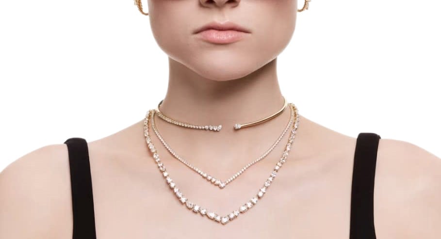 Swarovski Collier 5747931 Mesmera Goudkleurig in V-Vorm Kristallen 38-45cm Goud