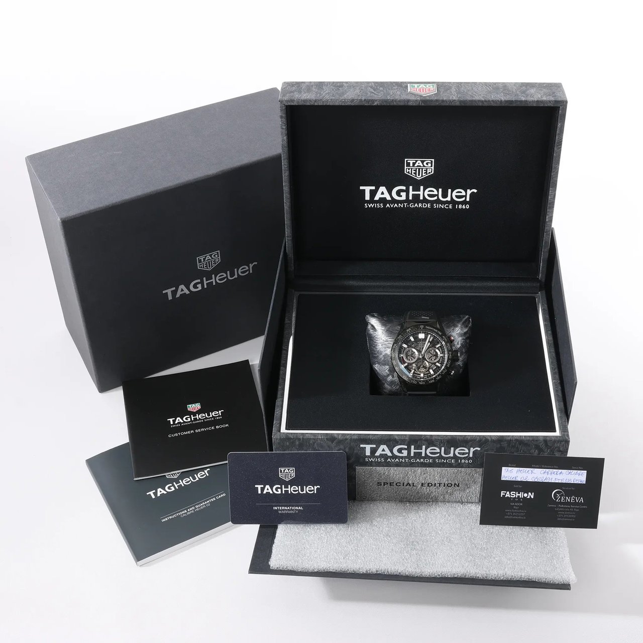 TAG Heuer Carrera Calibre Heuer 02 CBG2A91.FT6173 RTS7665 Carbon SS & Rubber AT Watch with Black Skeleton Dial Zwart