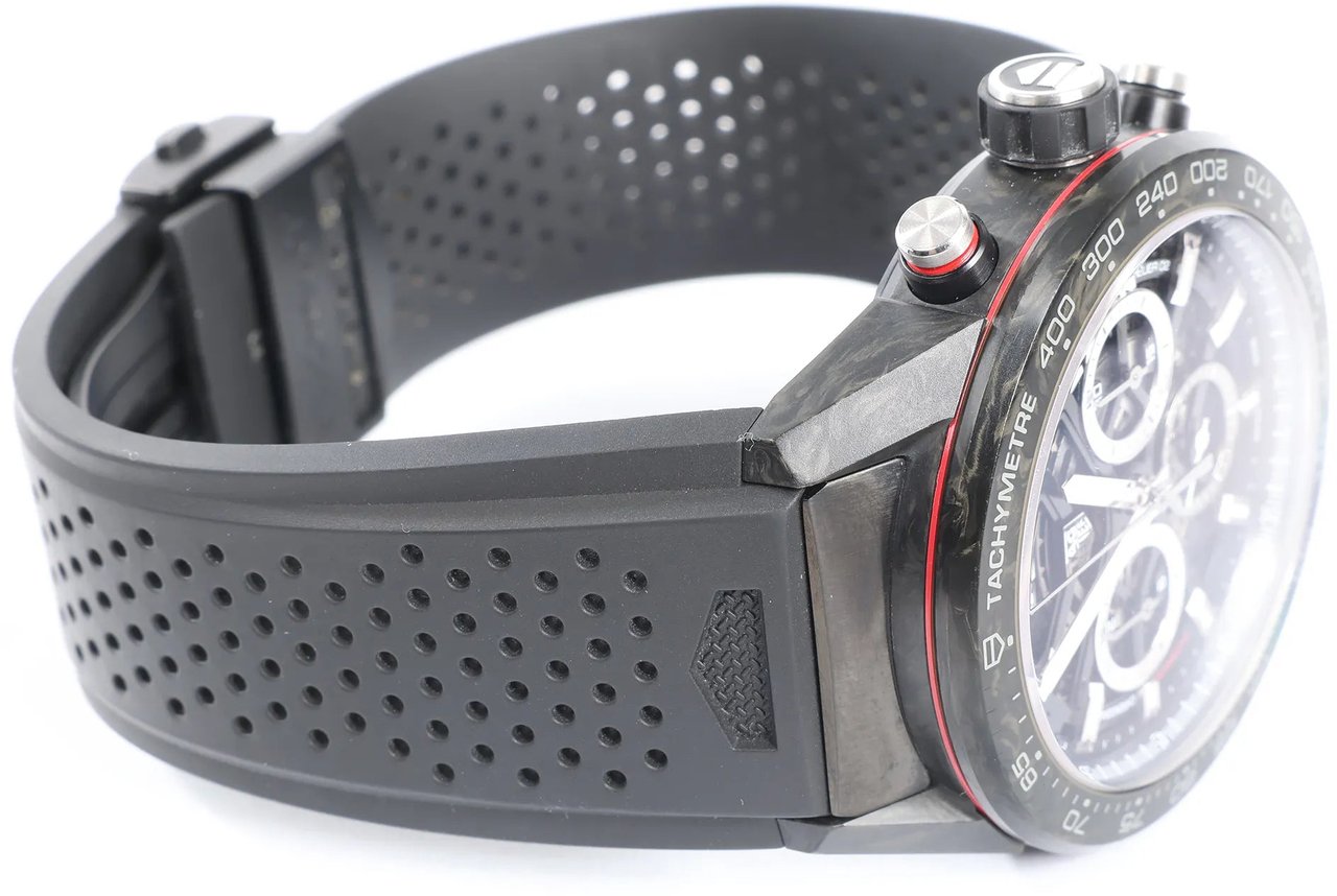 TAG Heuer Carrera Calibre Heuer 02 CBG2A91.FT6173 RTS7665 Carbon SS & Rubber AT Watch with Black Skeleton Dial Zwart