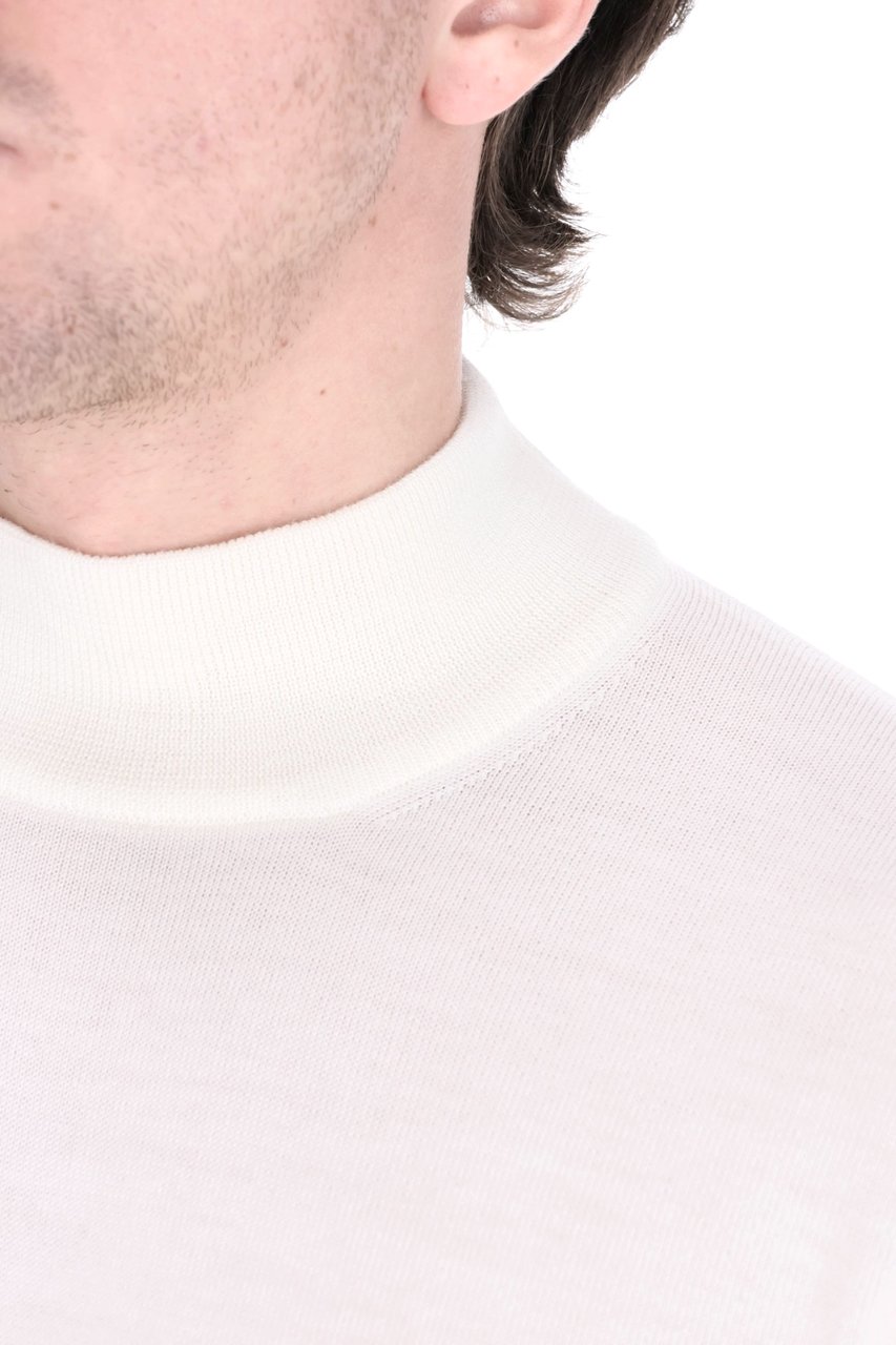Tagliatore Lionel Extra-Fine Merino Wool Turtleneck Sweater Wit