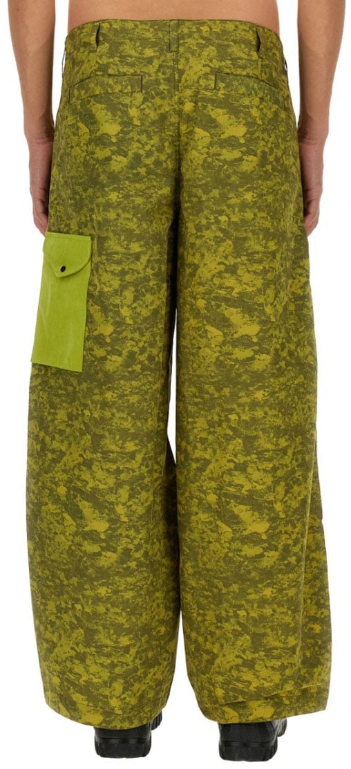 Ten C Wide-Leg Cargo Pants With Textured Pattern Groen