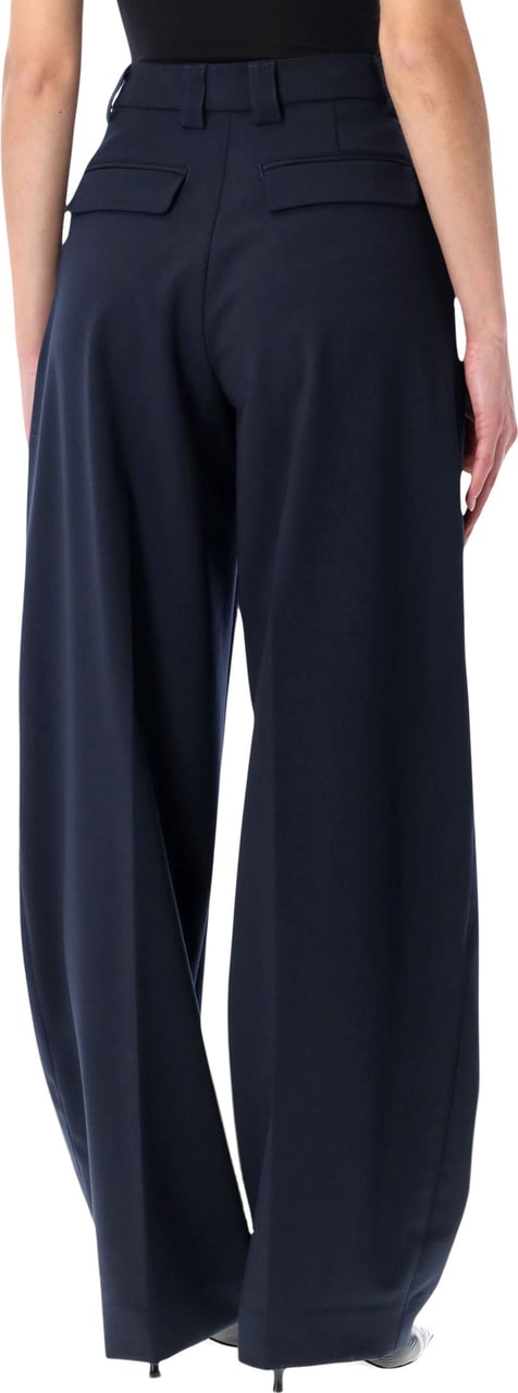 The Latest Cara Blu Blauw